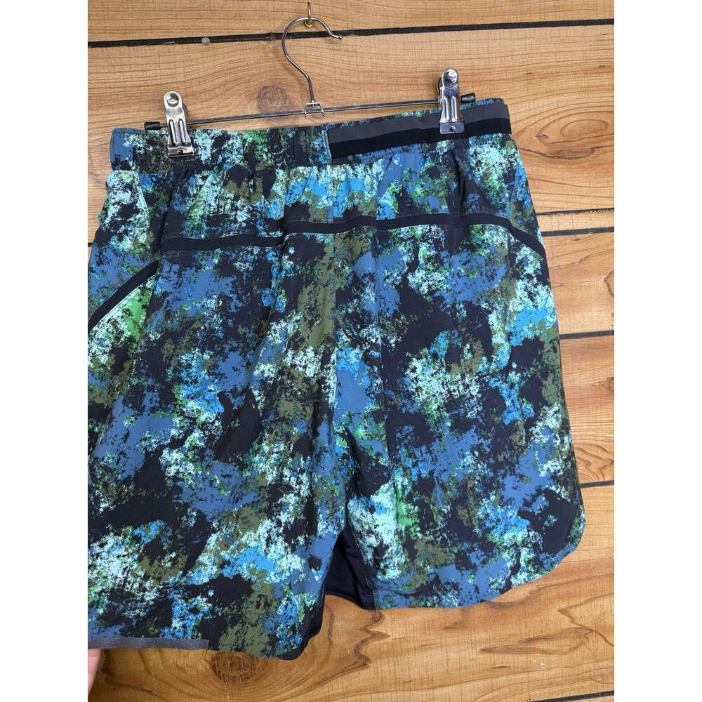 Men’s Lululemon Multi-Colored Swim Trunks Size Medium Board shorts - Picture 2 of 4